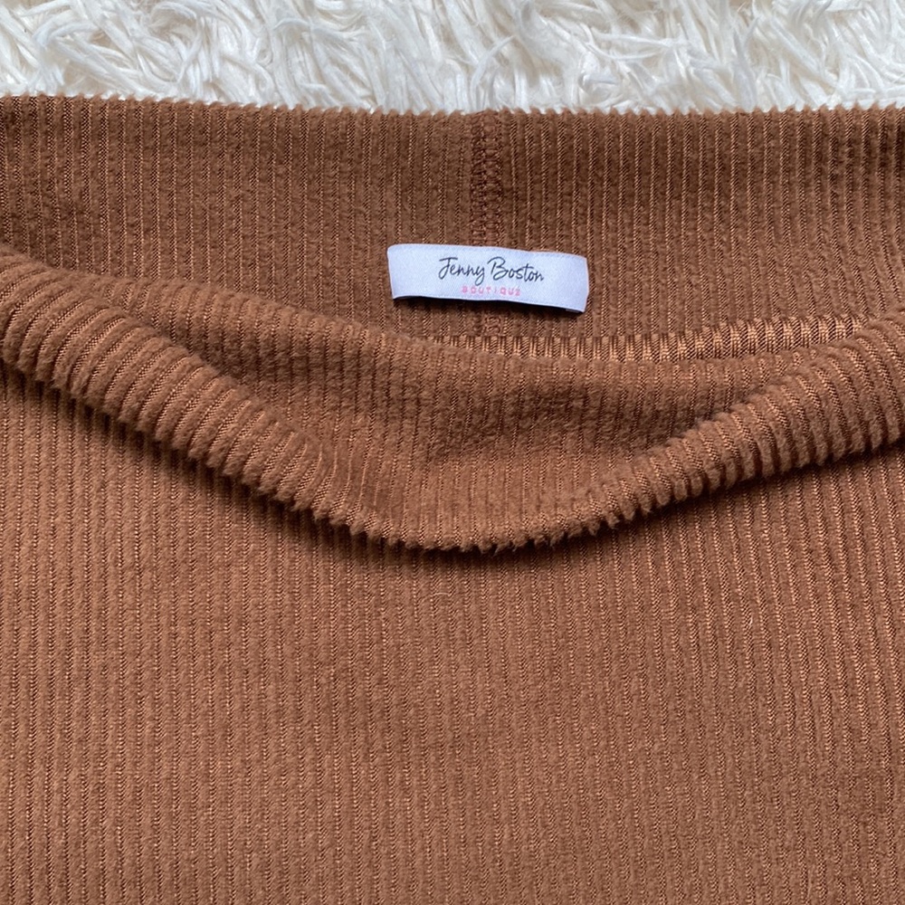 Jenny Boston Ribbed Dolman Top ๐ Brown - Picture 10 of 12